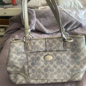 Coach Signature purse